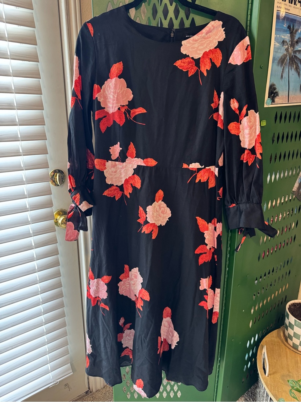 Who What Wear Women’s Black, Red, and Pink Floral Midi Dress (100% Cotton)